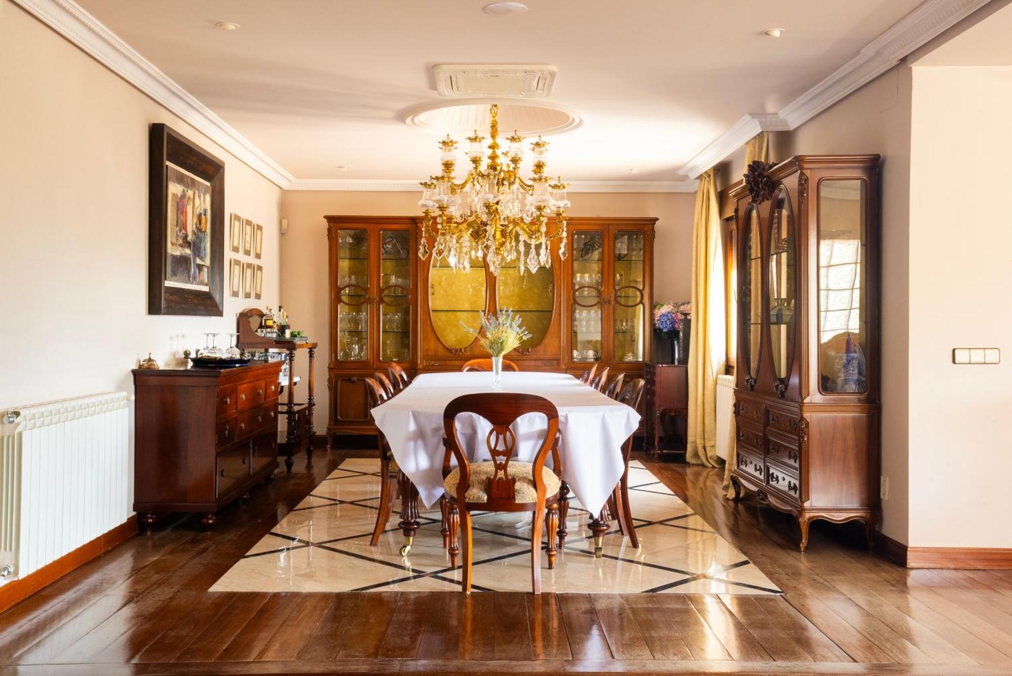 埃尔蒂恩夫洛Mansion Con Jacuzzi A 40 Grados, Gran Piscina Y Padel别墅 外观 照片