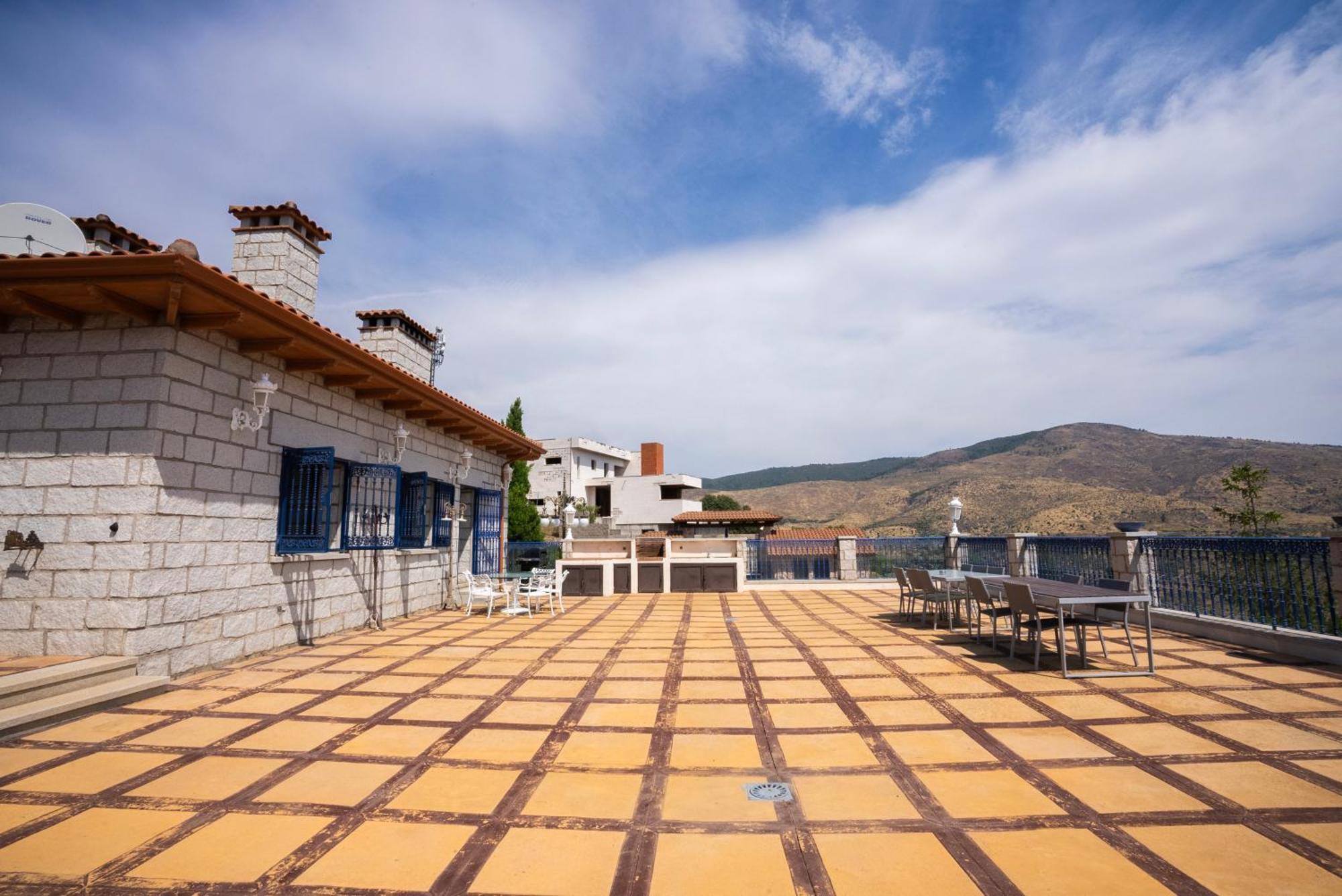埃尔蒂恩夫洛Mansion Con Jacuzzi A 40 Grados, Gran Piscina Y Padel别墅 外观 照片