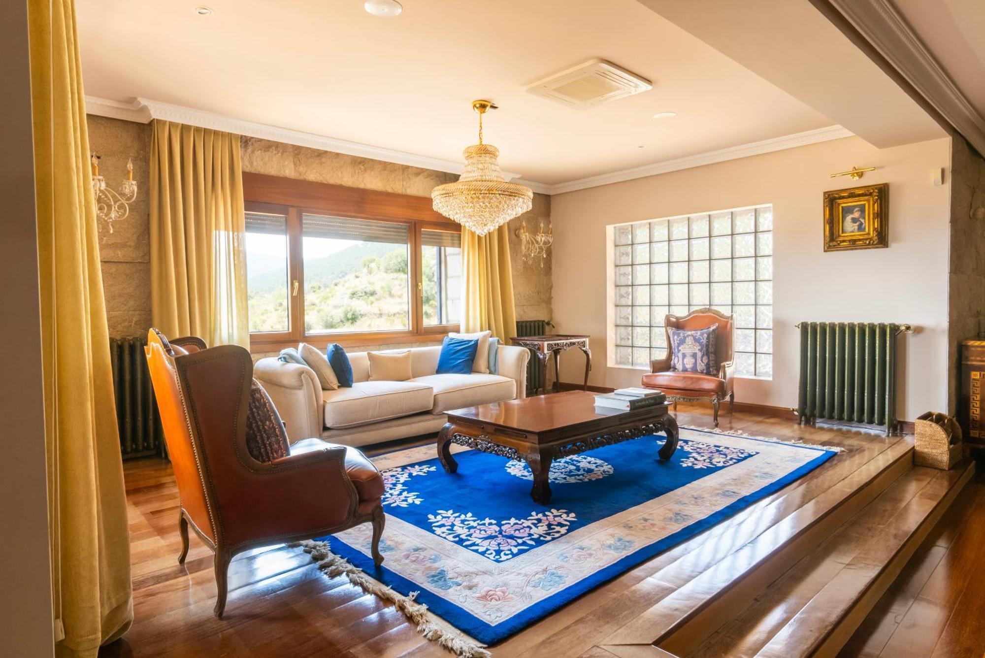 埃尔蒂恩夫洛Mansion Con Jacuzzi A 40 Grados, Gran Piscina Y Padel别墅 外观 照片