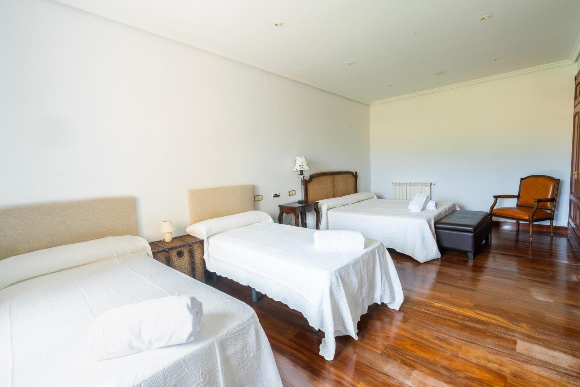 埃尔蒂恩夫洛Mansion Con Jacuzzi A 40 Grados, Gran Piscina Y Padel别墅 外观 照片