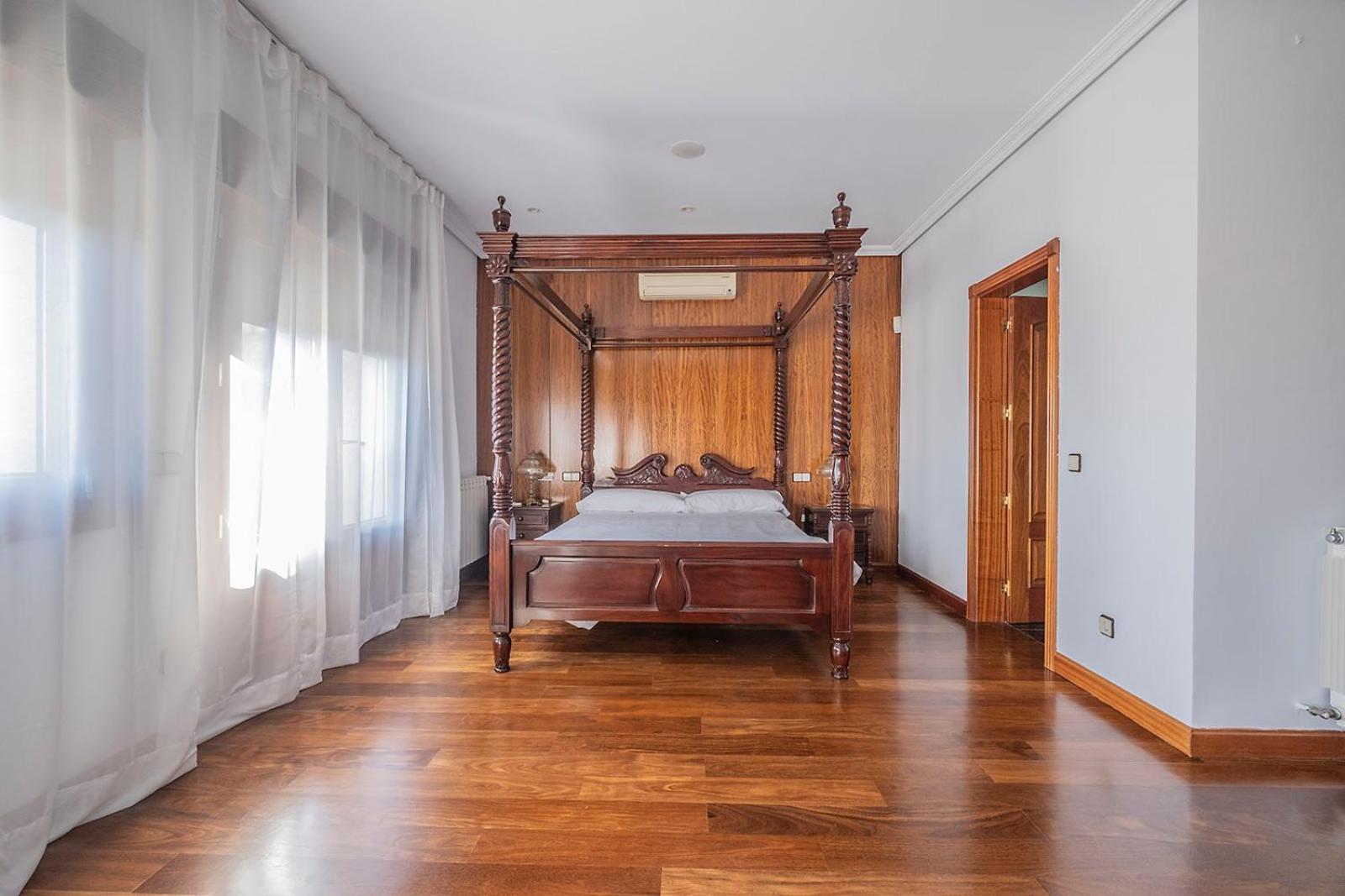 埃尔蒂恩夫洛Mansion Con Jacuzzi A 40 Grados, Gran Piscina Y Padel别墅 外观 照片