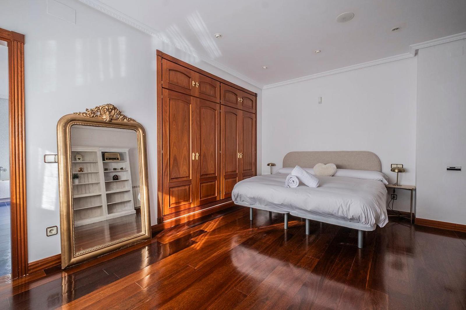 埃尔蒂恩夫洛Mansion Con Jacuzzi A 40 Grados, Gran Piscina Y Padel别墅 外观 照片