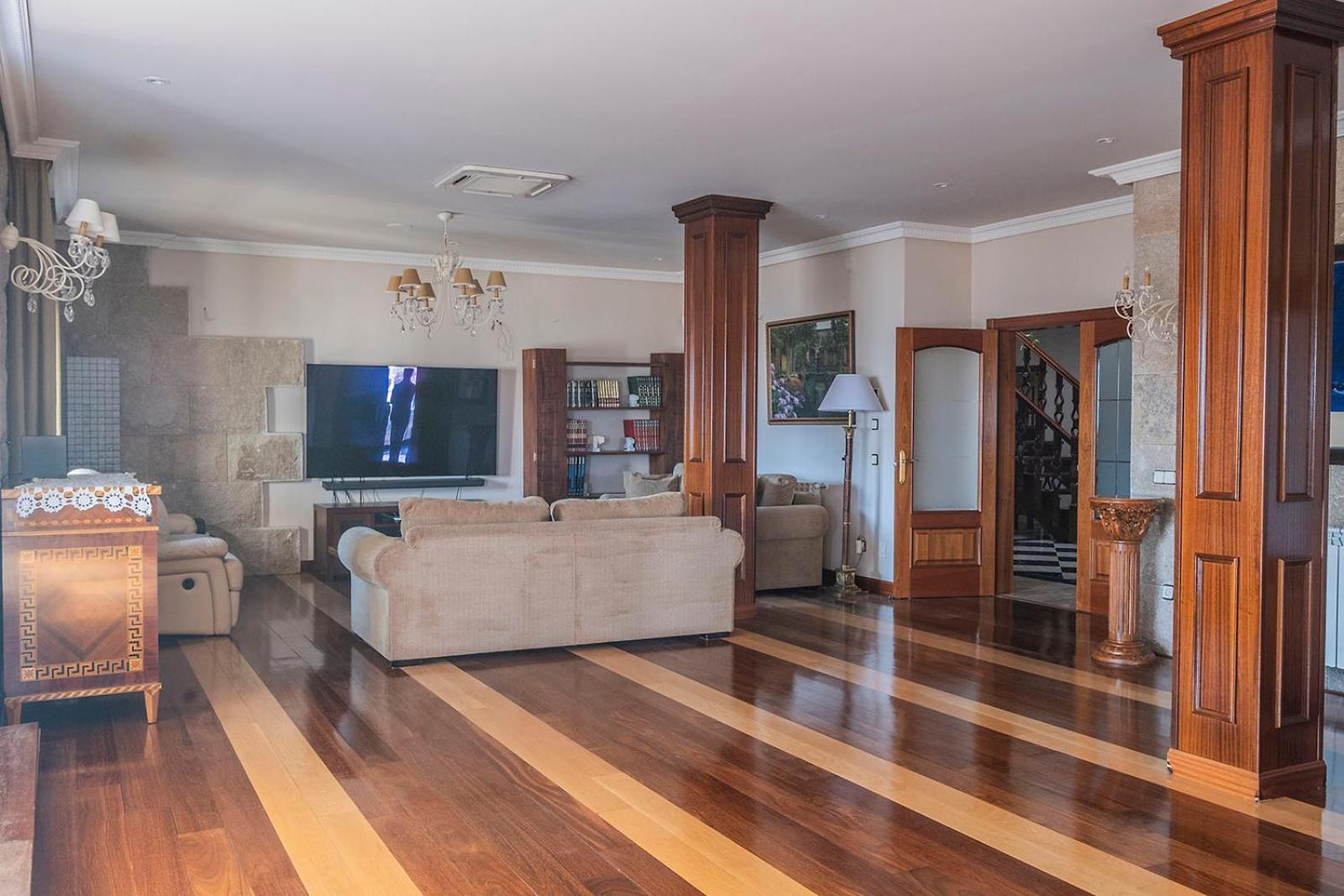 埃尔蒂恩夫洛Mansion Con Jacuzzi A 40 Grados, Gran Piscina Y Padel别墅 外观 照片