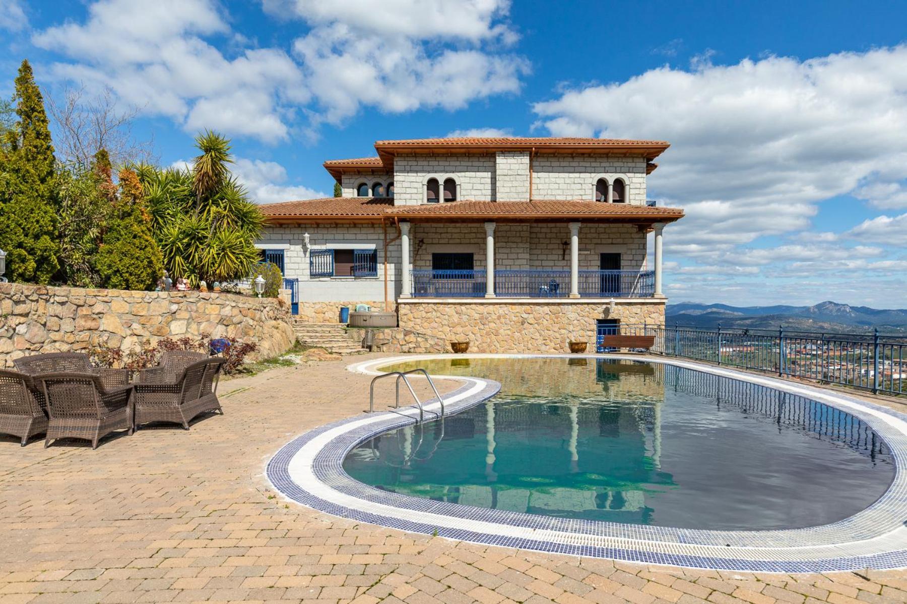 埃尔蒂恩夫洛Mansion Con Jacuzzi A 40 Grados, Gran Piscina Y Padel别墅 外观 照片