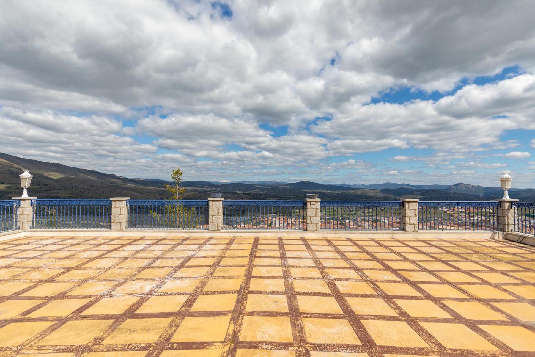 埃尔蒂恩夫洛Mansion Con Jacuzzi A 40 Grados, Gran Piscina Y Padel别墅 外观 照片