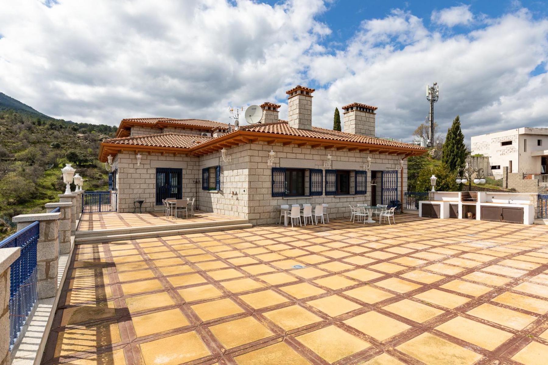 埃尔蒂恩夫洛Mansion Con Jacuzzi A 40 Grados, Gran Piscina Y Padel别墅 外观 照片